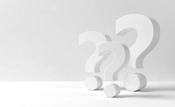 На яку дату та на яку суму складається податкова накладна за щоденними підсумками операцій у випадку, коли Z-звіт з РРО було сформовано на наступний день?