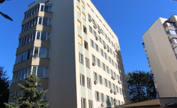 GEM та HGBF допомагають відновлювати будівлю столичної податкової