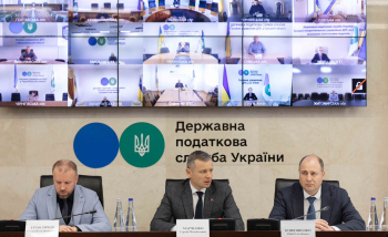 Міністр фінансів Сергій Марченко представив колективу ДПС нового керівника Юрія Конюшенка